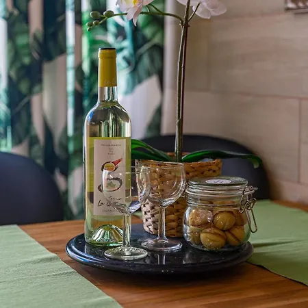 With Terrace And Pool, Cristianos לוס כריסטיאנוס