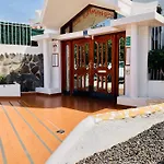 With Terrace And Pool, Cristianos Apartman Los Cristianos