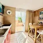 Apartman With Terrace And Pool, Cristianos Los Cristianos