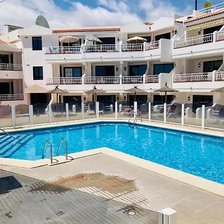 With Terrace And Pool, Cristianos Apartment Los Cristianos (Tenerife)
