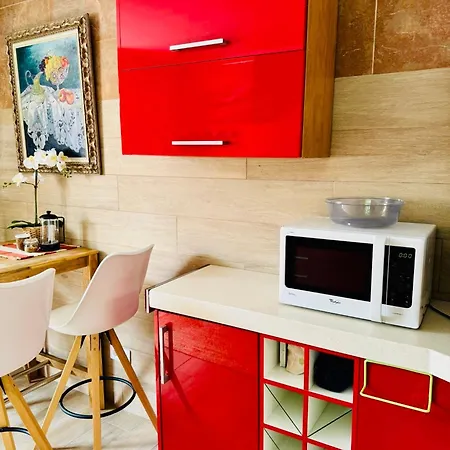 With Terrace And Pool, Cristianos Apartamento *