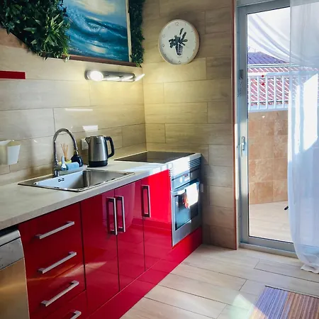 With Terrace And Pool, Cristianos Apartamento