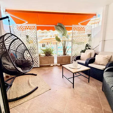 With Terrace And Pool, Cristianos Apartamento *