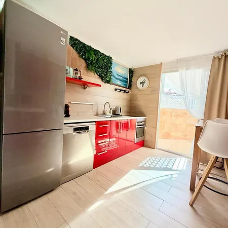 Apartamento With Terrace And Pool, Cristianos *