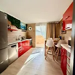With Terrace And Pool, Cristianos * לוס כריסטיאנוס