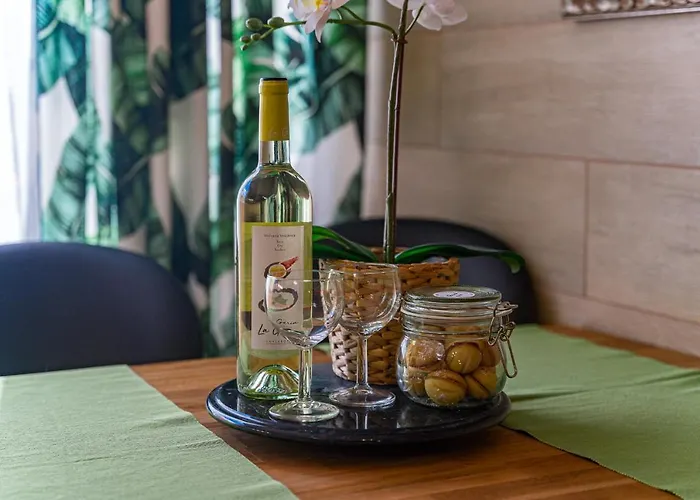 With Terrace And Pool, Cristianos لوس كريستيانوس