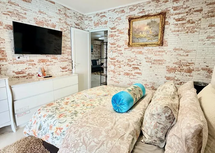 شقة With Terrace And Pool, Cristianos