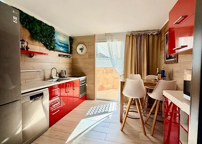 With Terrace And Pool, Cristianos * لوس كريستيانوس